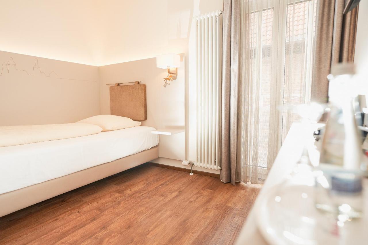 Stadthotel Engel Ettlingen Zewnętrze zdjęcie