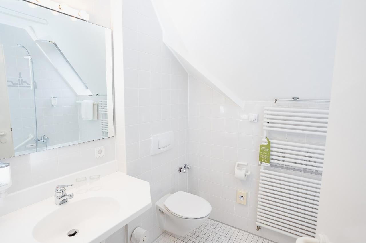 Stadthotel Engel Ettlingen Zewnętrze zdjęcie