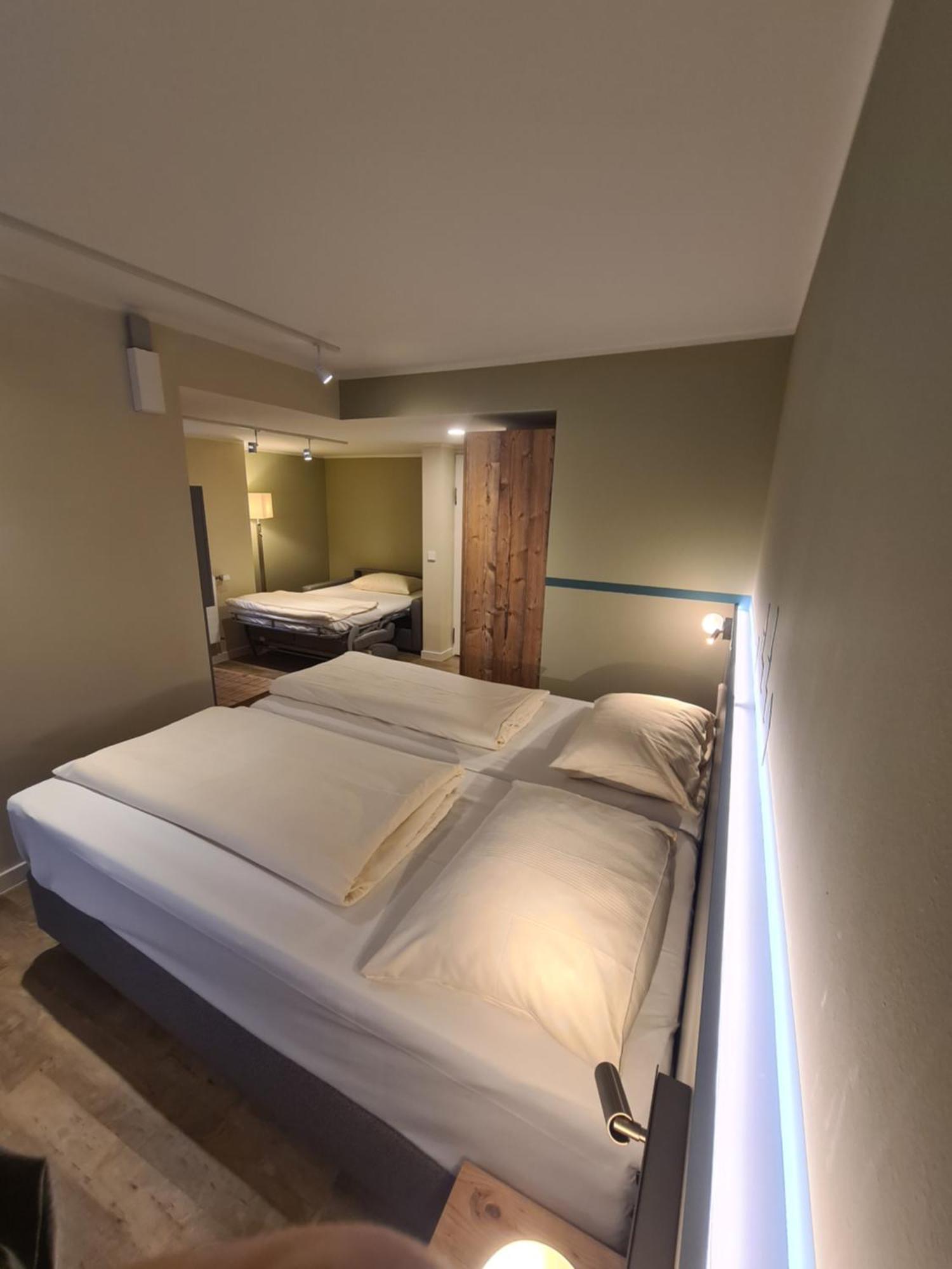 Stadthotel Engel Ettlingen Zewnętrze zdjęcie