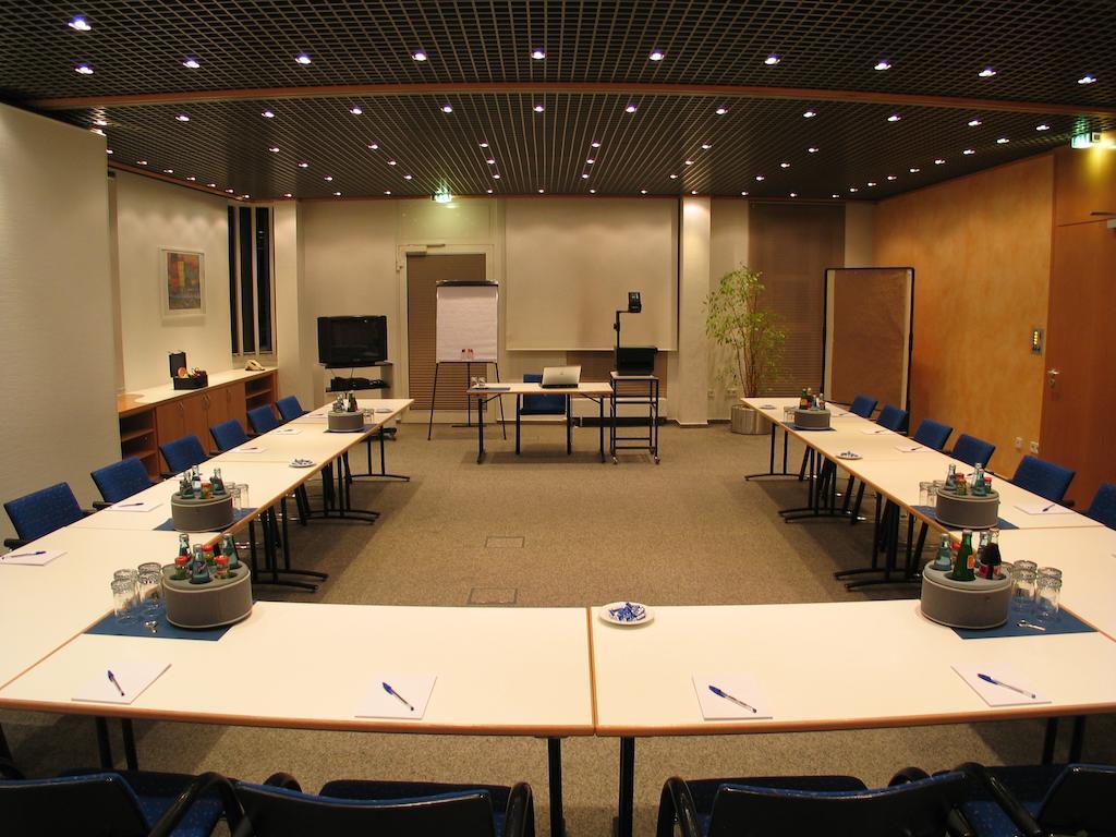 Stadthotel Engel Ettlingen Zewnętrze zdjęcie