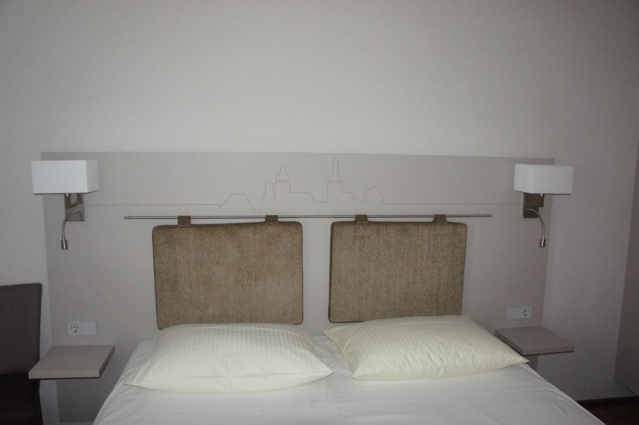 Stadthotel Engel Ettlingen Zewnętrze zdjęcie